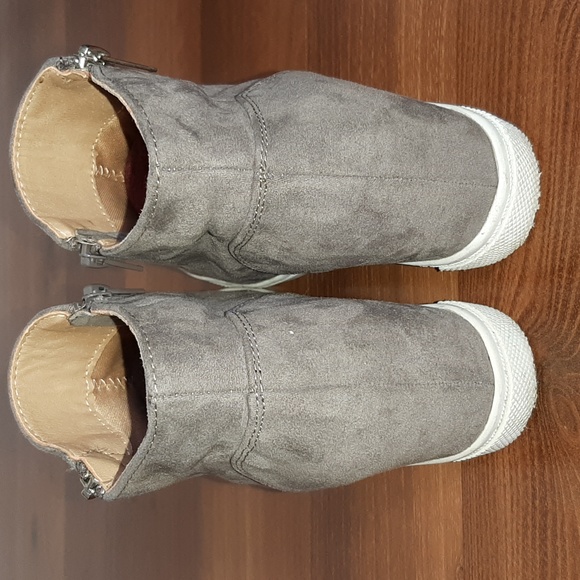 BRASH Faux Suede Hidden Wedge Zipped Booties - Women's Size 6.5 - Picture 6 of 11